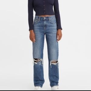 🚨‼️Low Pro Women’s Levi Jeans Distressed Size 29